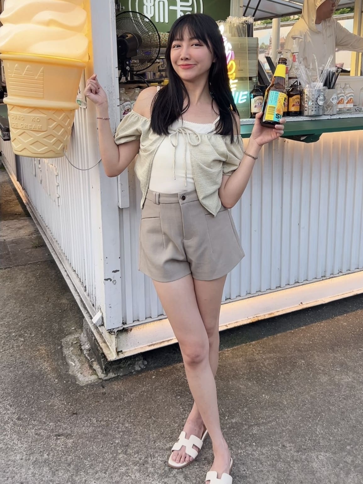 超好看!小澎袖假兩件設計上衣