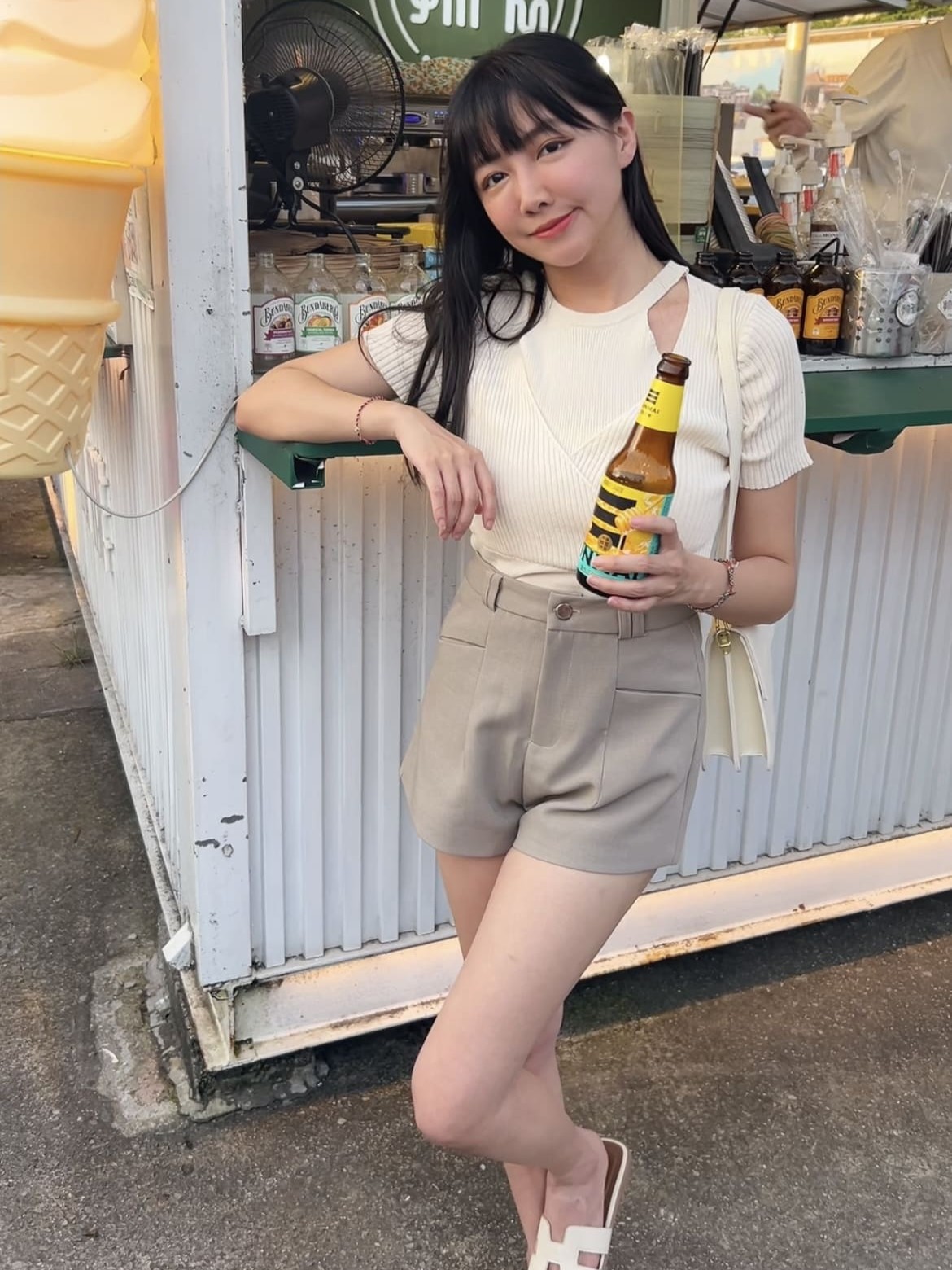 微辣設計層次修身收腰上衣