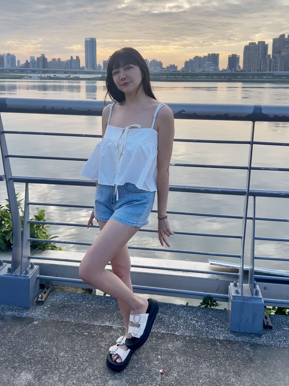 韓系綁帶細肩背心(兩面穿)