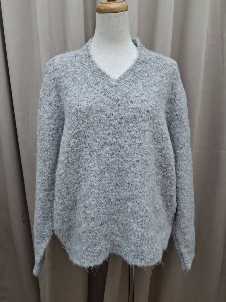 慵懶V領寬鬆針織毛衣<首周限定優惠$590中>