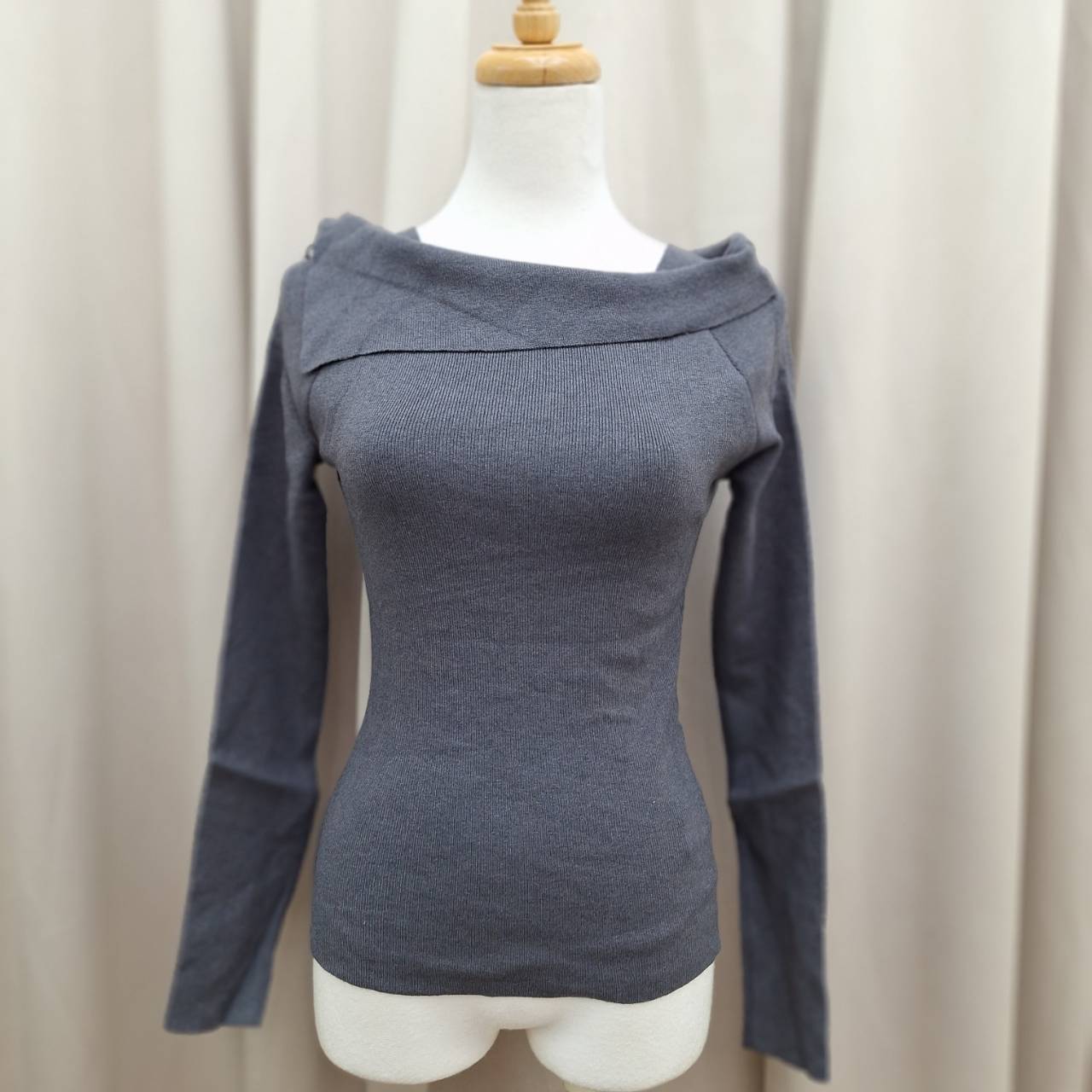 優雅翻領彈性針織上衣