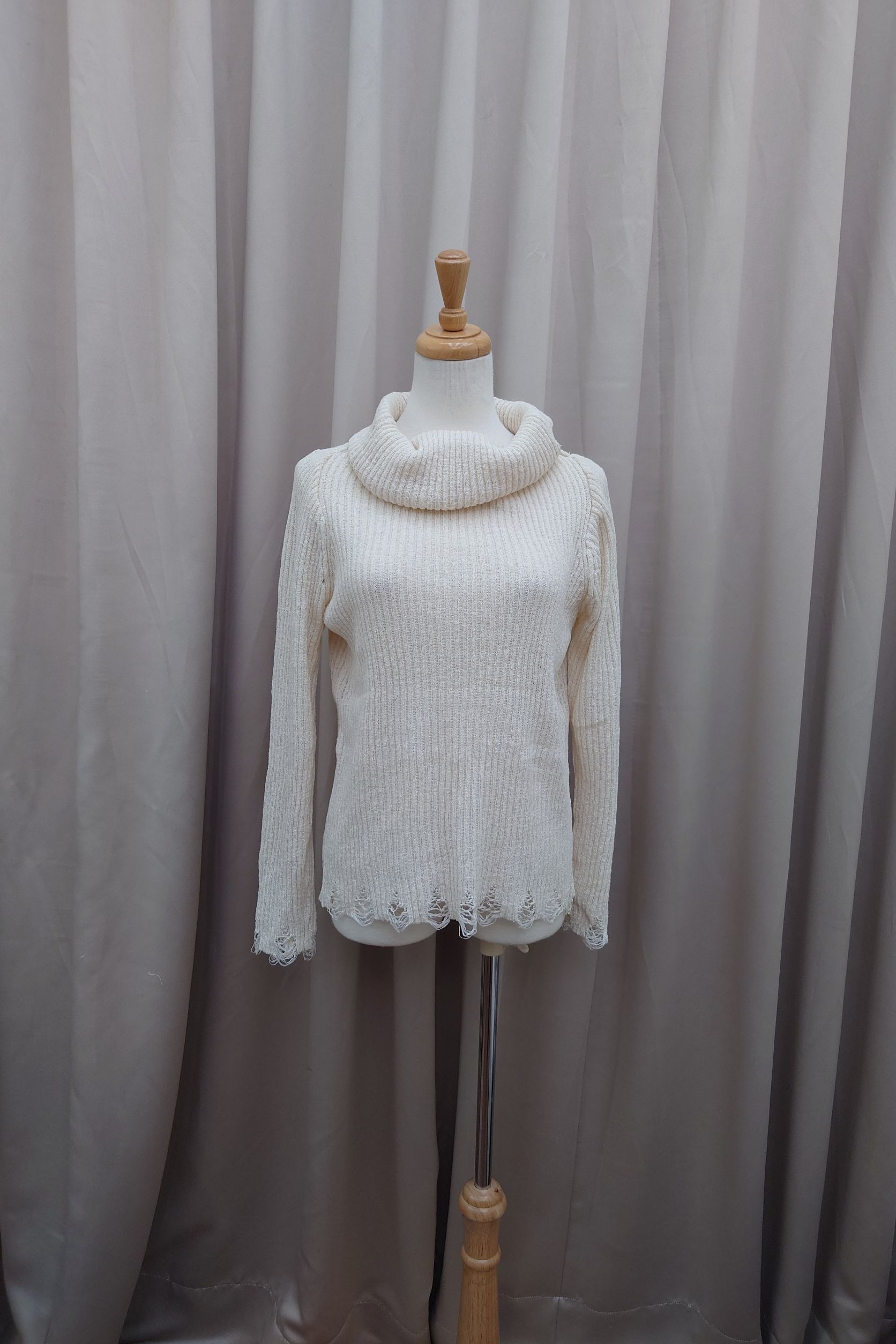 翻領破損感針織上衣