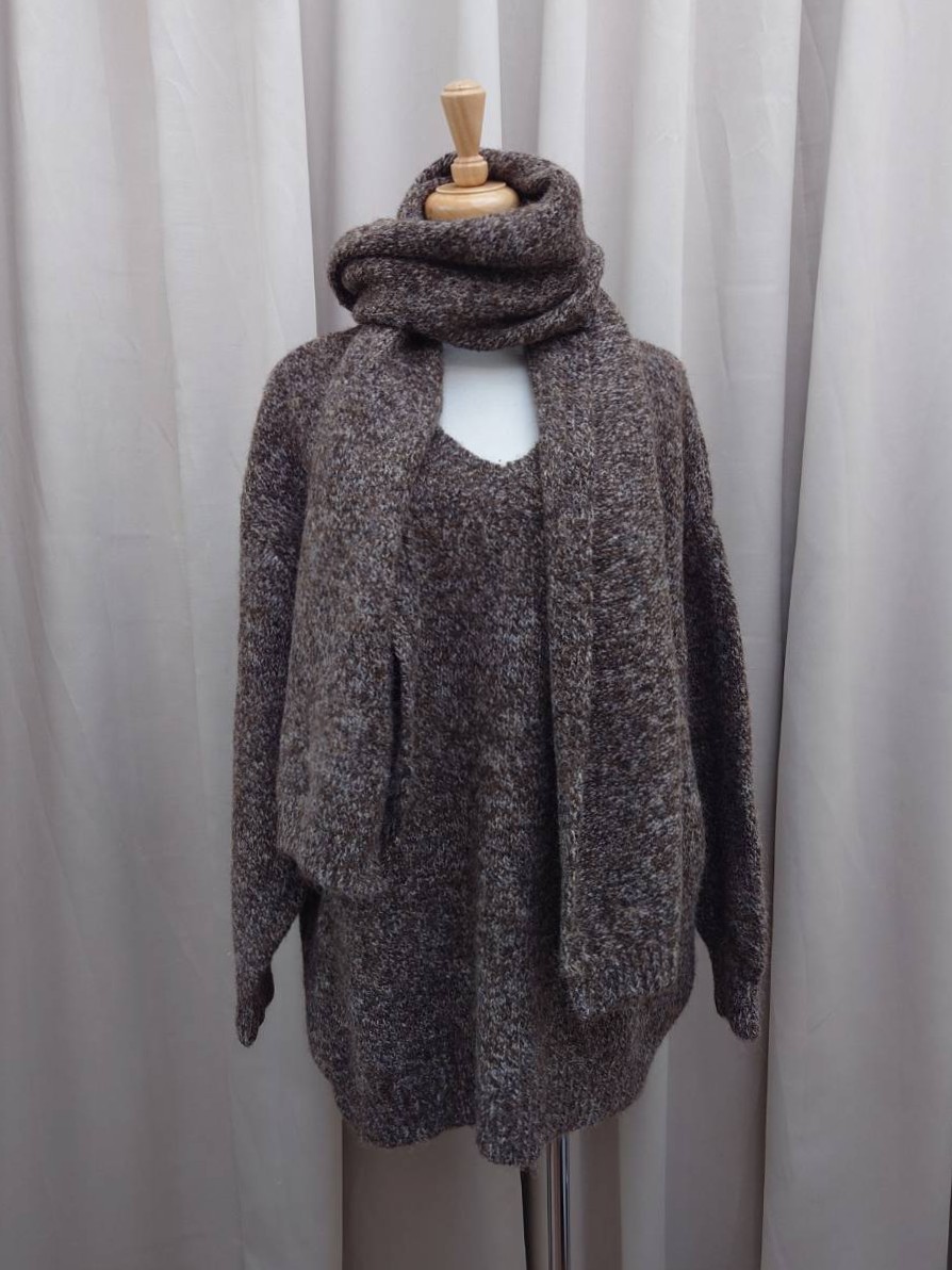 暖暖V領針織小套組（上衣＋圍巾）<首周限定優惠$680中>