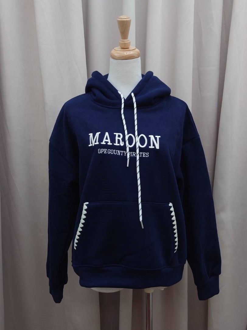 幾何刺繡加絨連帽大學T<首周限定優惠$590中>