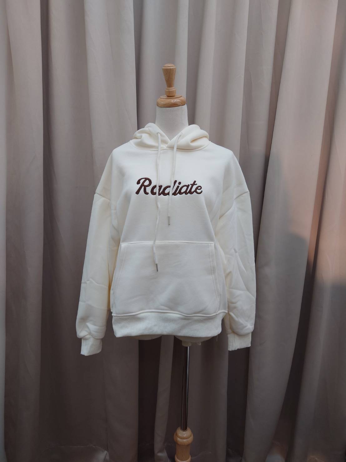 休閒刺繡加絨連帽大學T<首周限定優惠$499中>