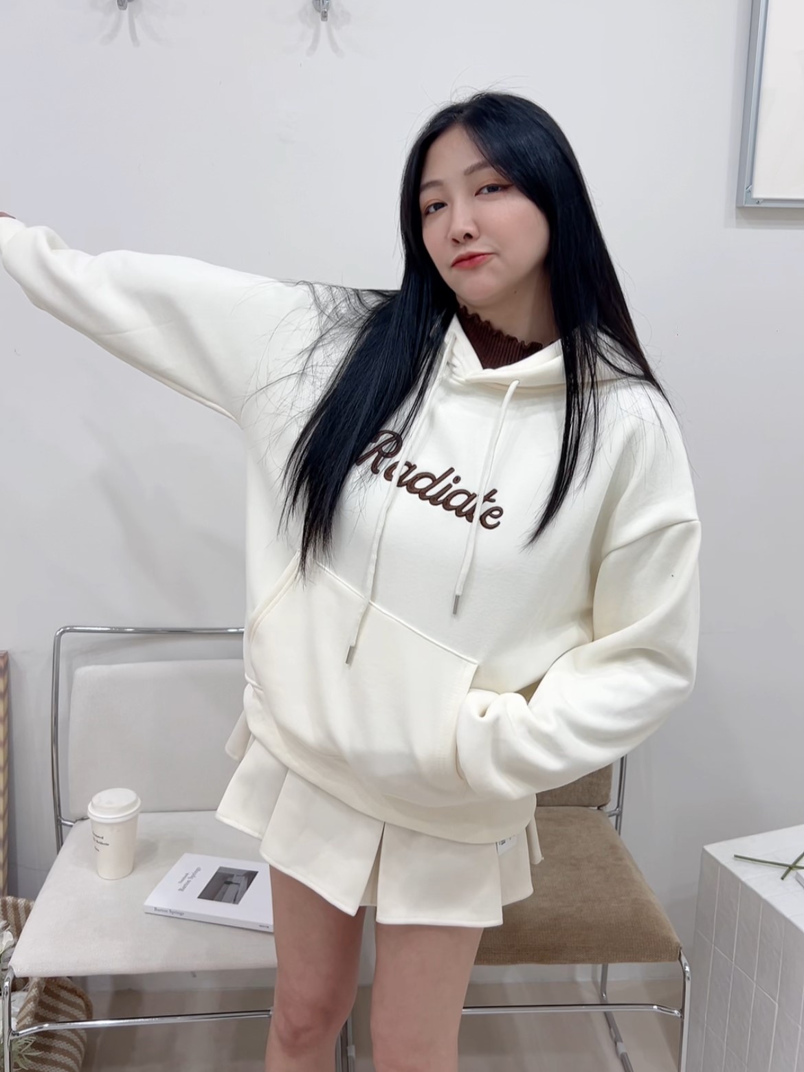 小立領木耳邊坑條上衣(2件$398)