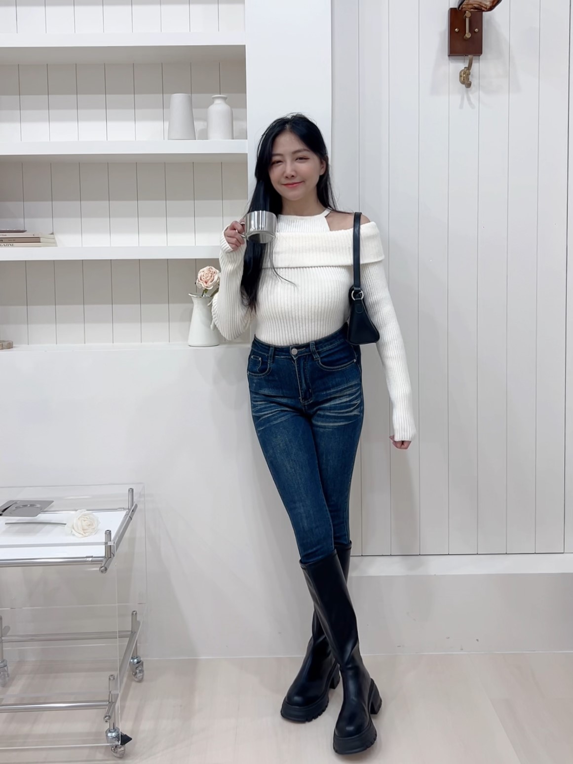 假兩件削肩一字翻領針織上衣<首周限定優惠$499中>