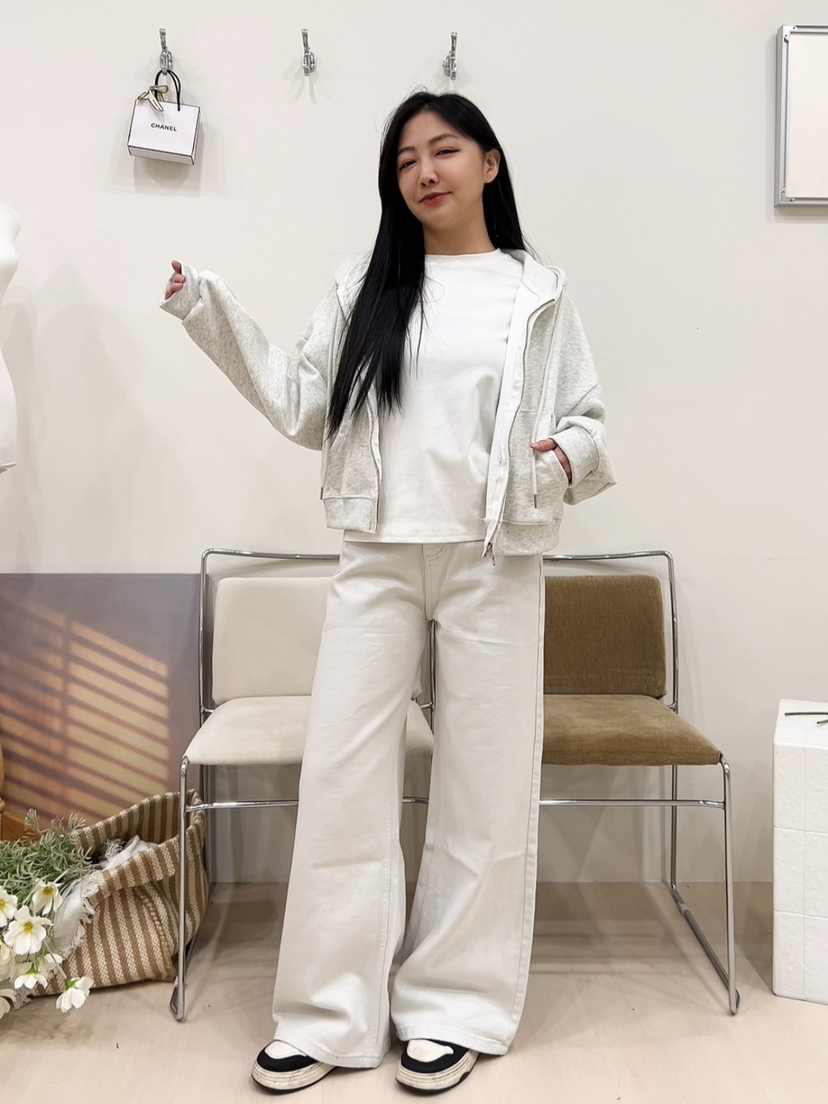 素色休閒短袖上衣(任選兩件498)