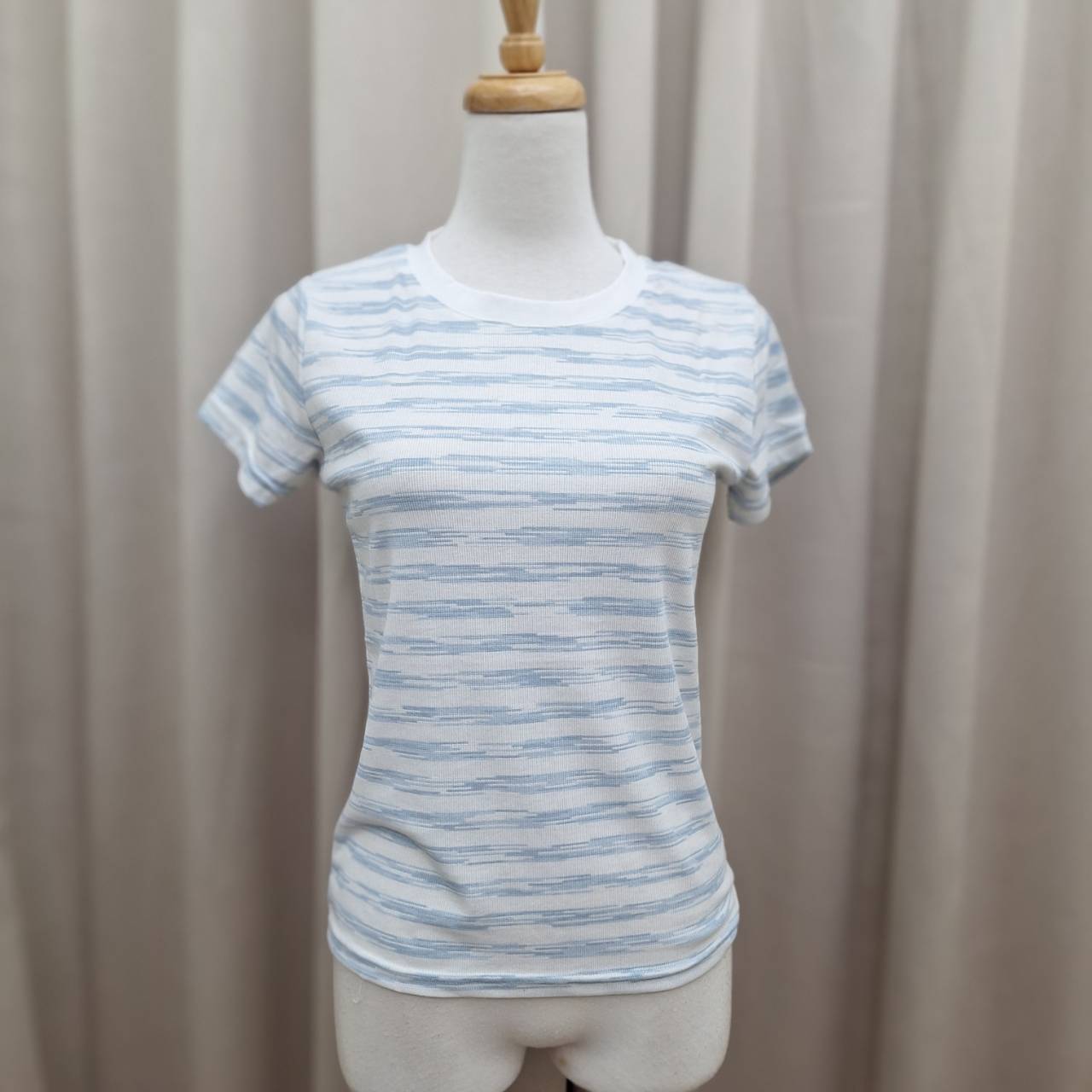 質感紋理條紋短袖上衣(首周優惠任兩件398)