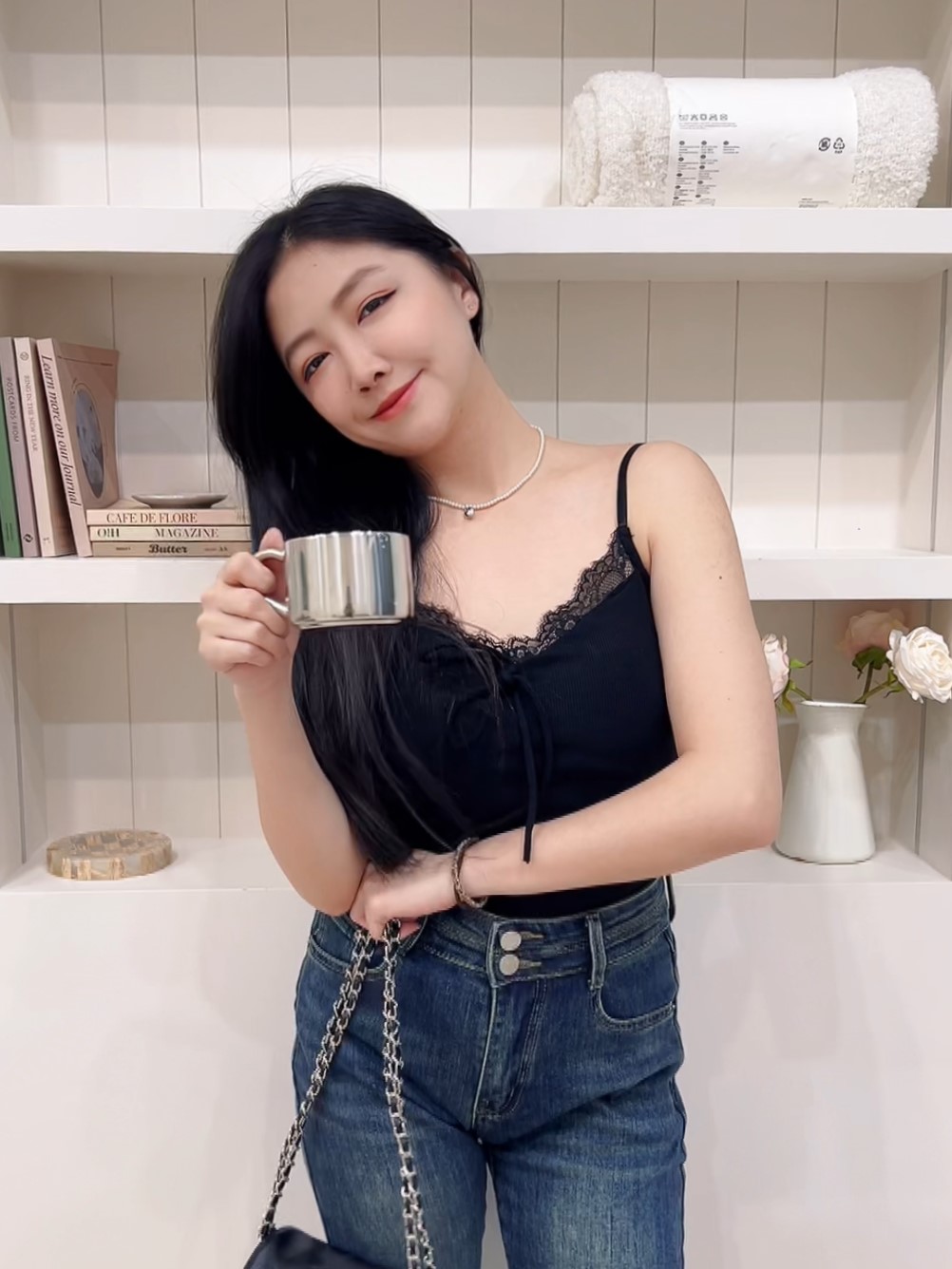 V領蕾絲花邊蝴蝶結背心(不可拆)(首周優惠$299)