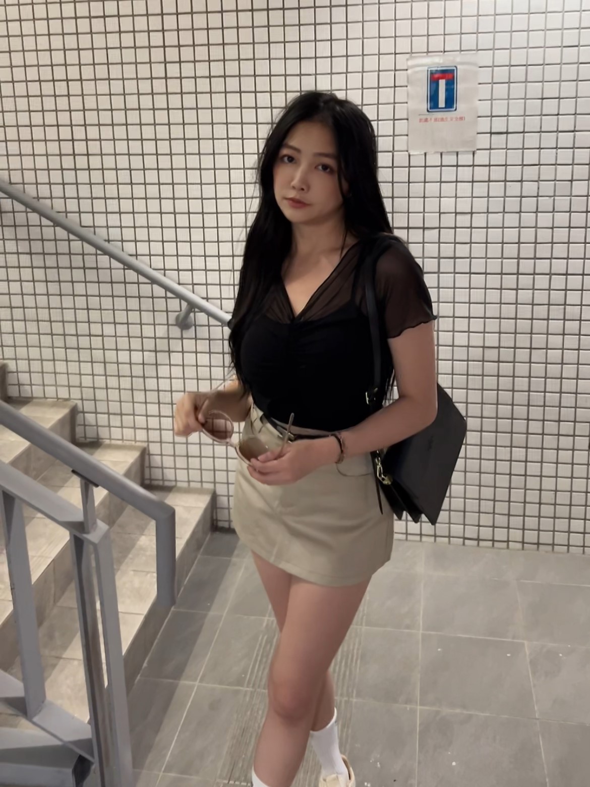 兩件式純慾娕妹木耳邊透視上衣(背心+罩衫)(可拆)