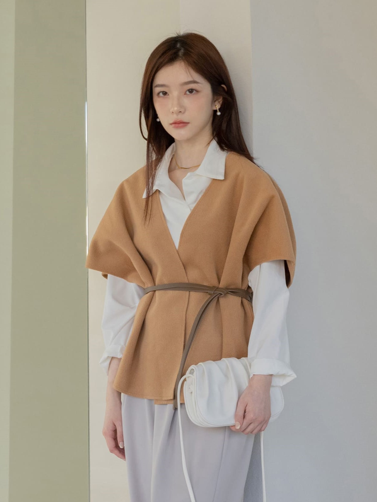 韓國毛料無袖外套(附皮帶)