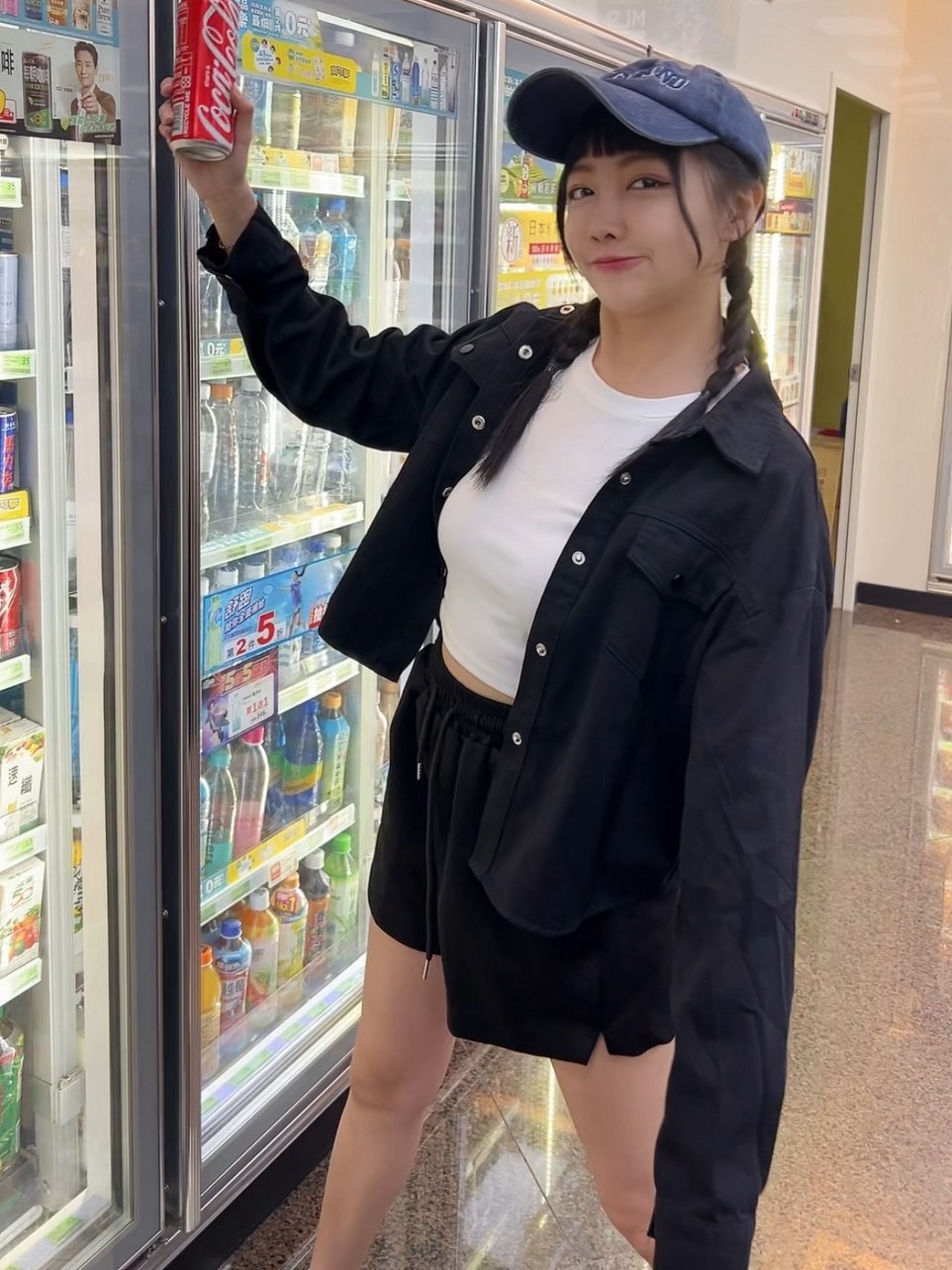 水洗口袋短版夾克