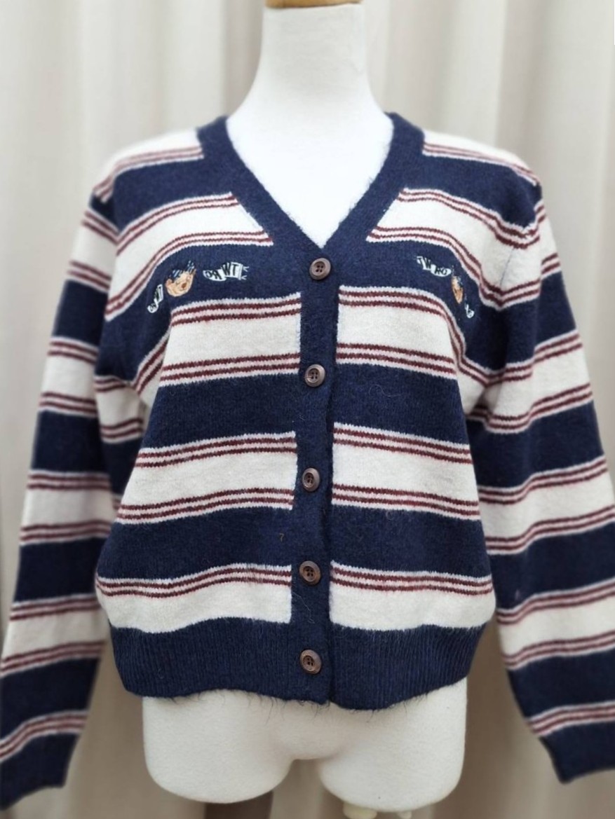 英倫熊熊刺繡條紋外套<首周限定優惠$495中>