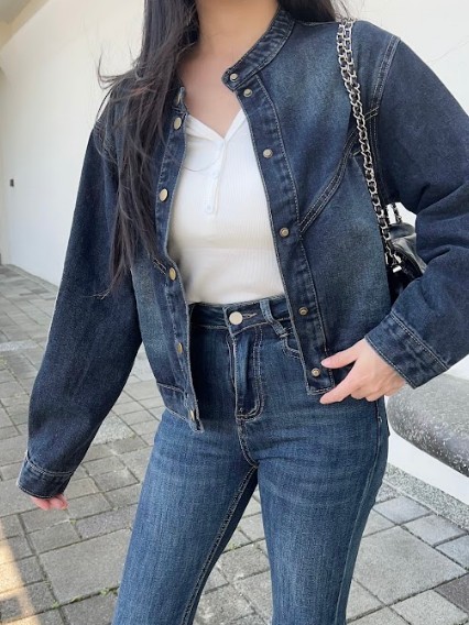 個性V 型車線牛仔外套(首周優惠$799)