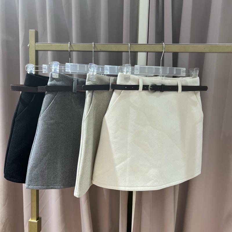 時尚百搭羊毛呢腰帶短裙