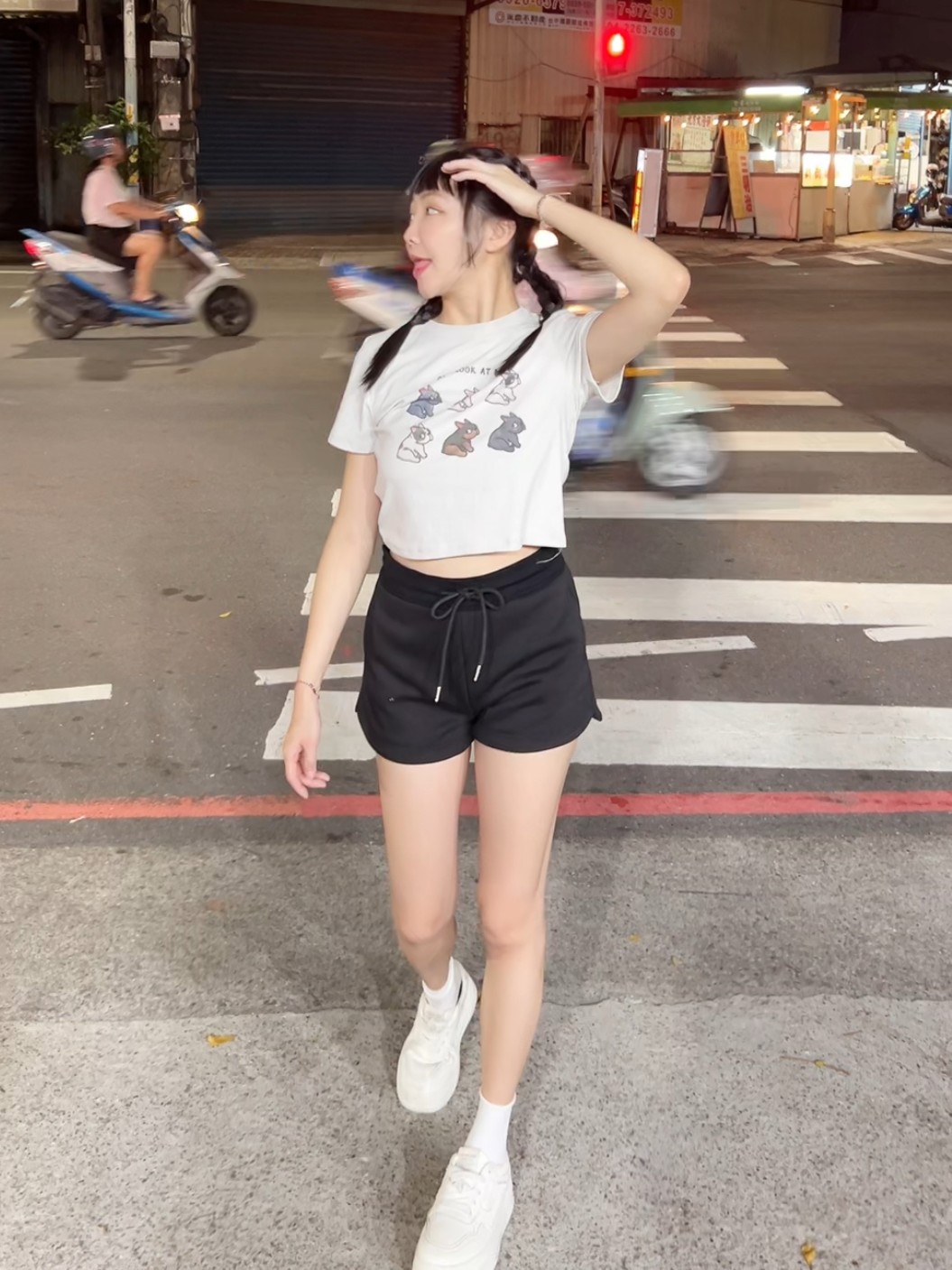 百搭休閒抽繩短褲