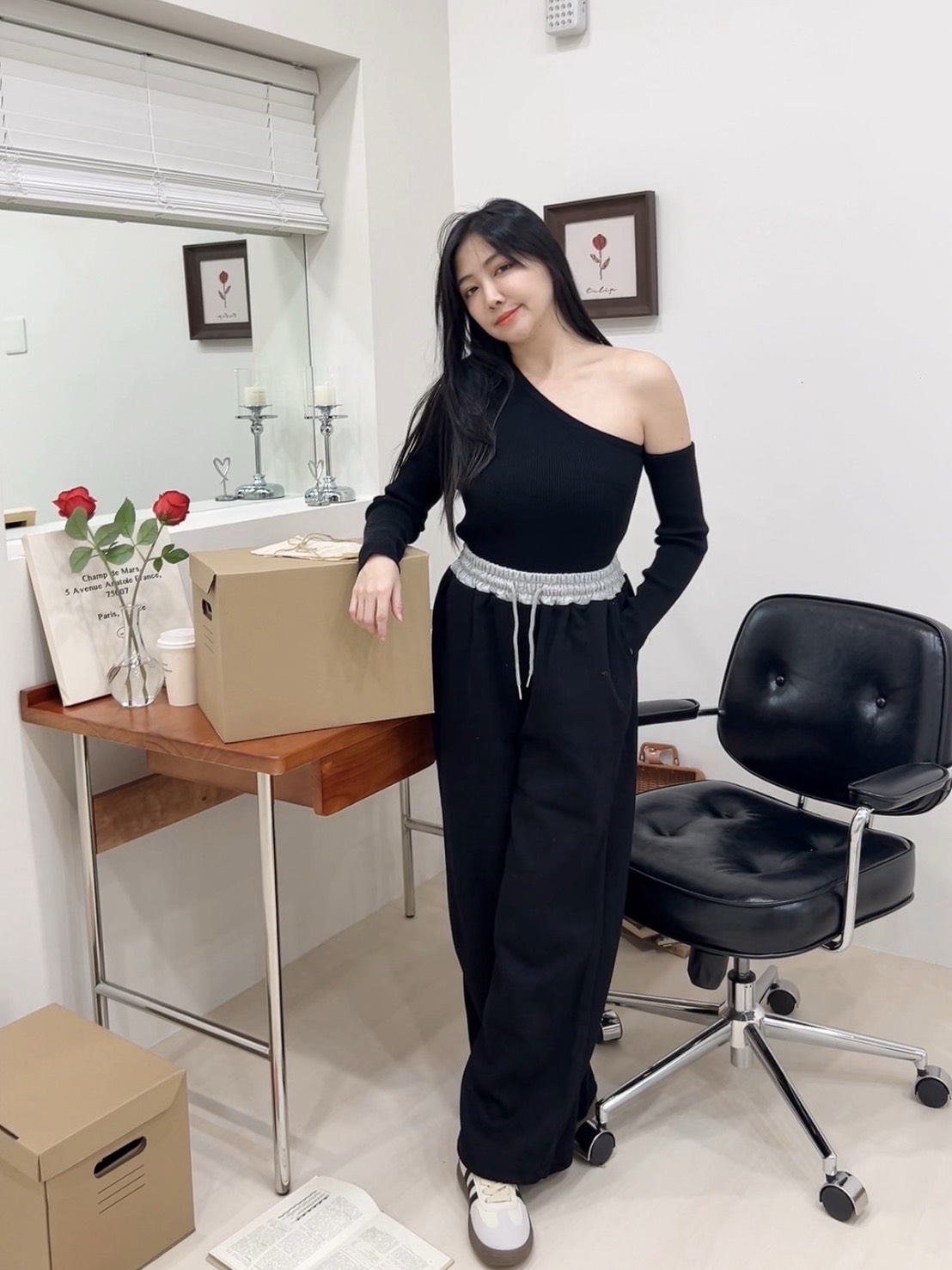 休閒撞色抽縮口長褲<首周限定優惠$399中>