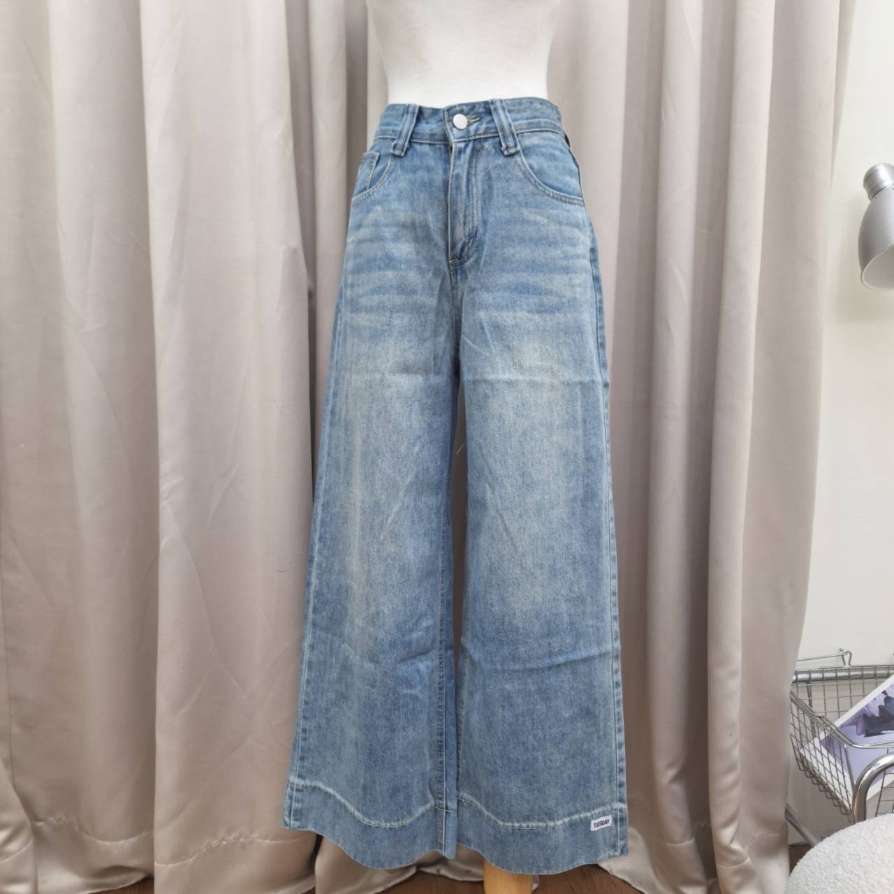 小隻女的復古刷色牛仔寬褲