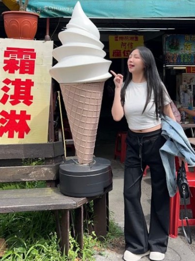 寬腰抽繩喇叭褲