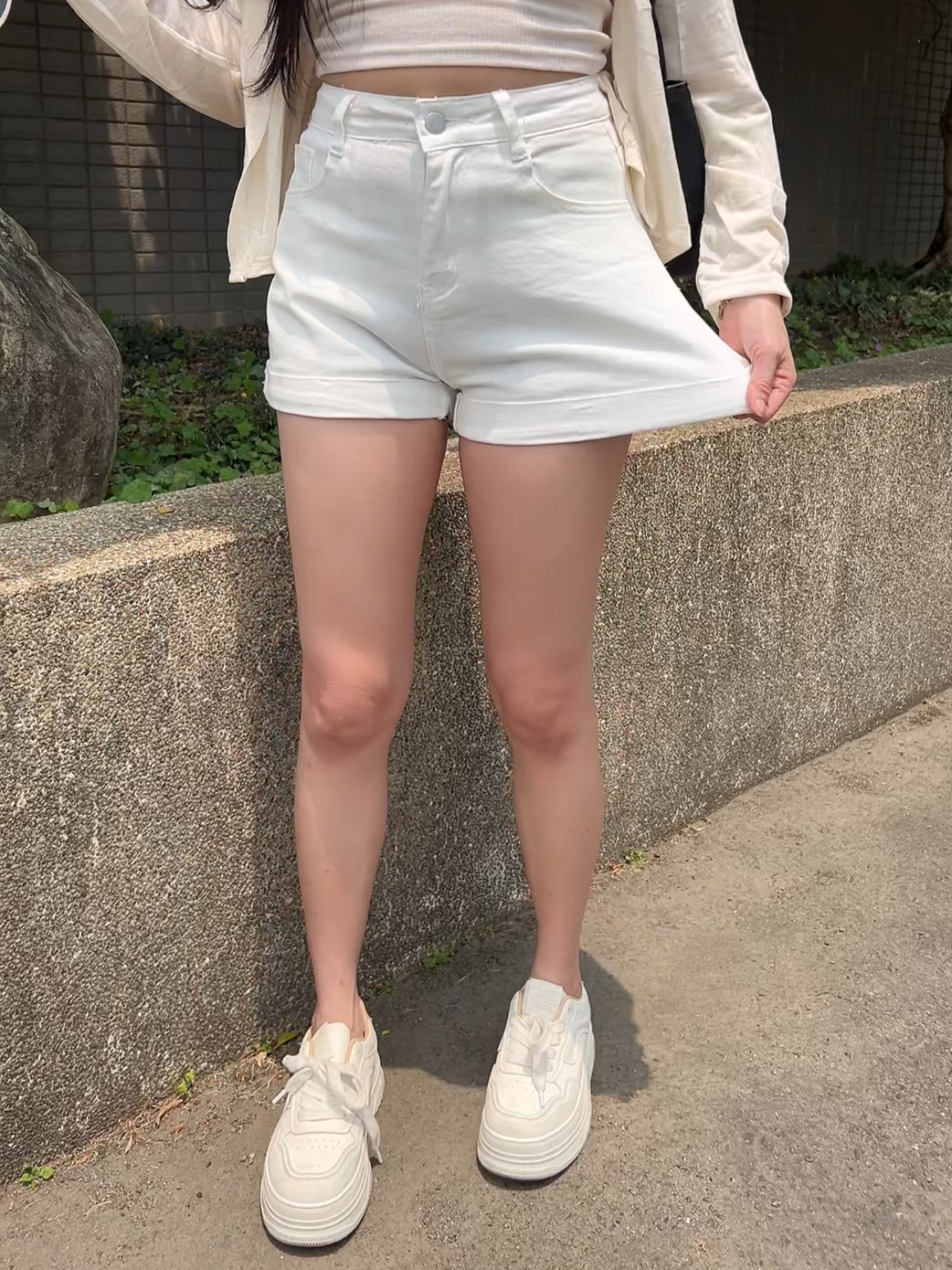 夏日彈力反摺牛仔短褲