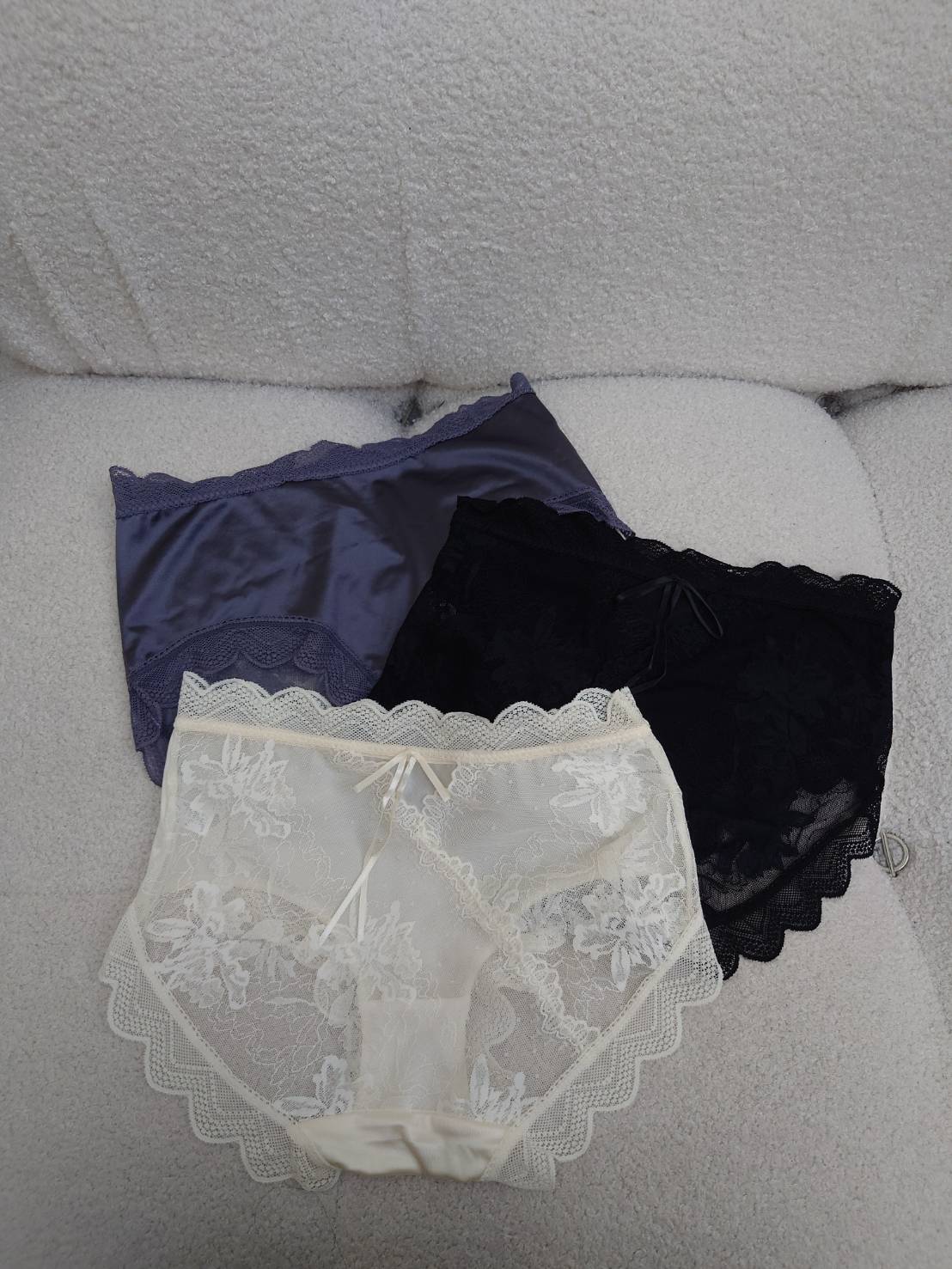 後蕾絲交叉內褲組(3入)