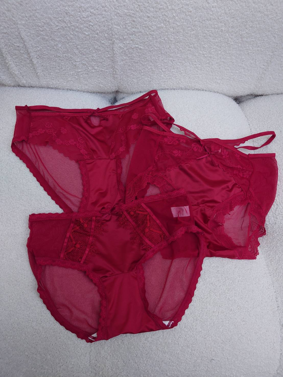 酒紅蕾絲拼紗內褲組(3入)