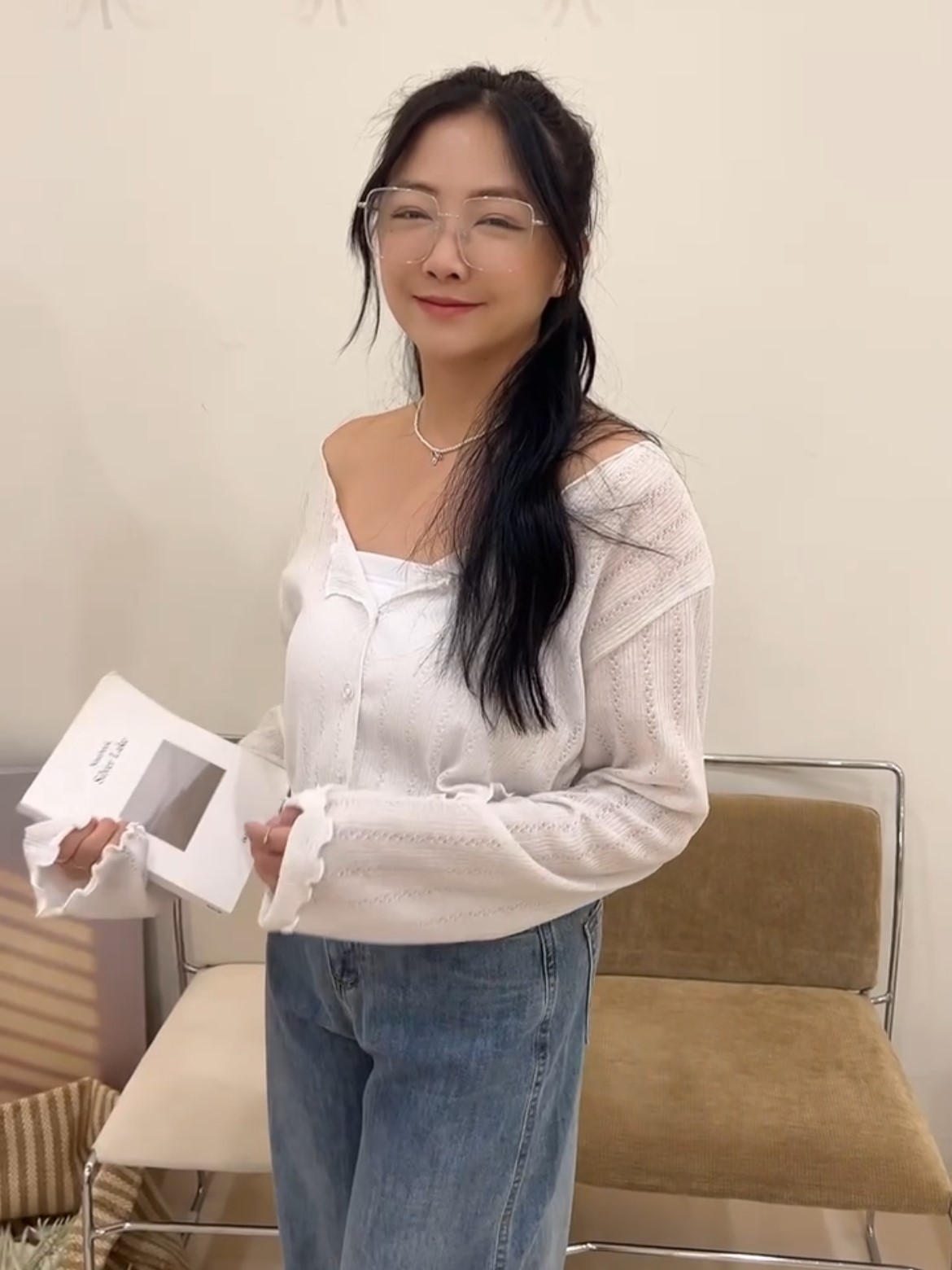 韓國溫柔木耳花邊短版罩衫